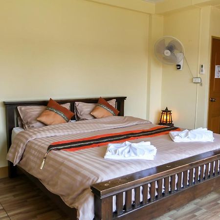 Kavil Guesthouse Чиангмай Екстериор снимка
