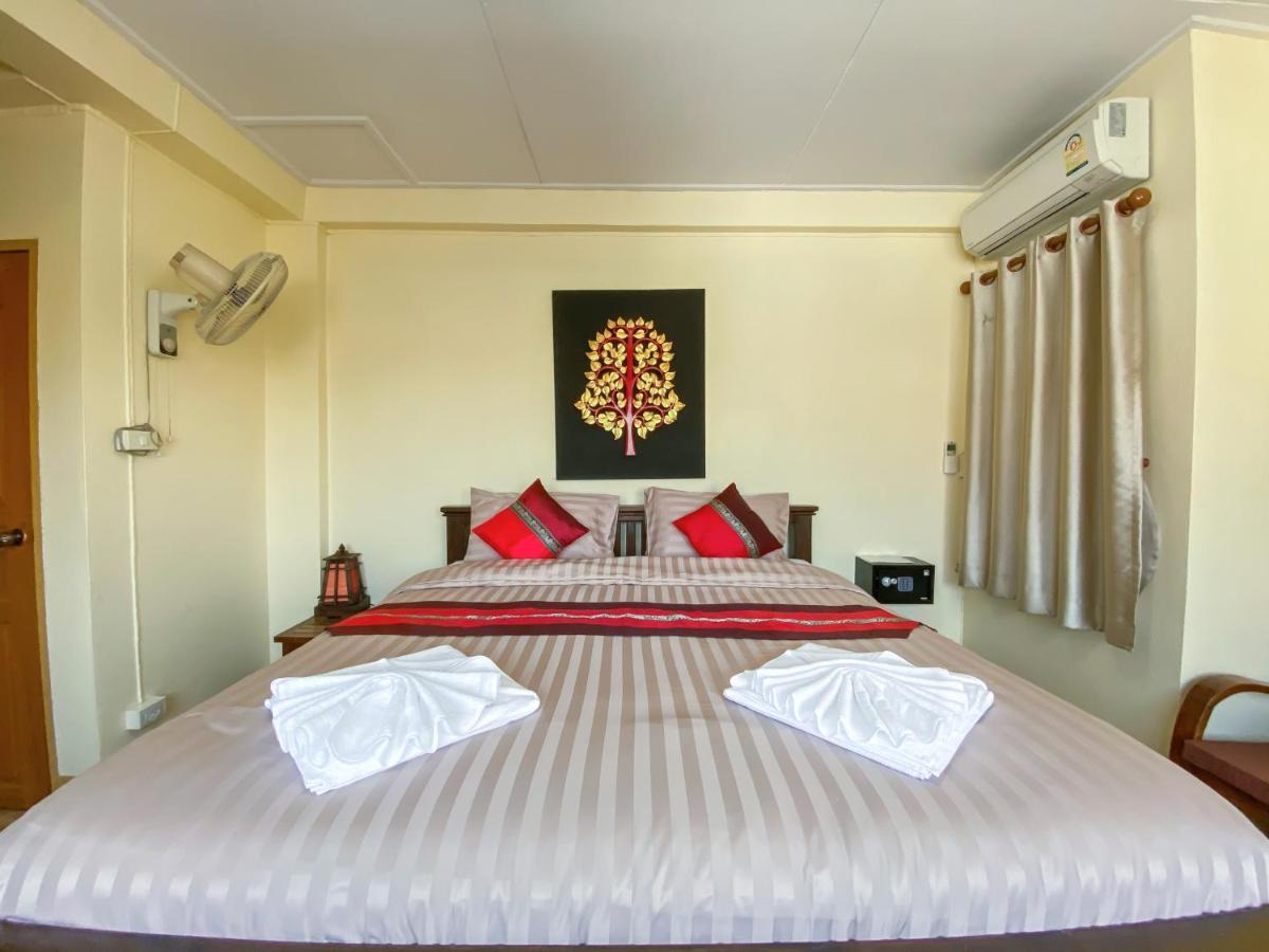 Kavil Guesthouse Чиангмай Екстериор снимка