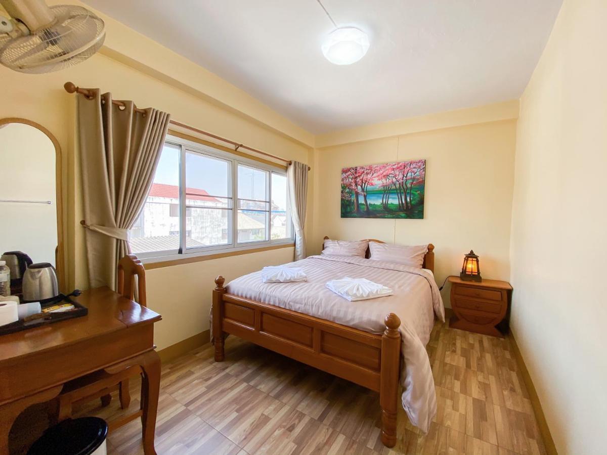 Kavil Guesthouse Чиангмай Екстериор снимка