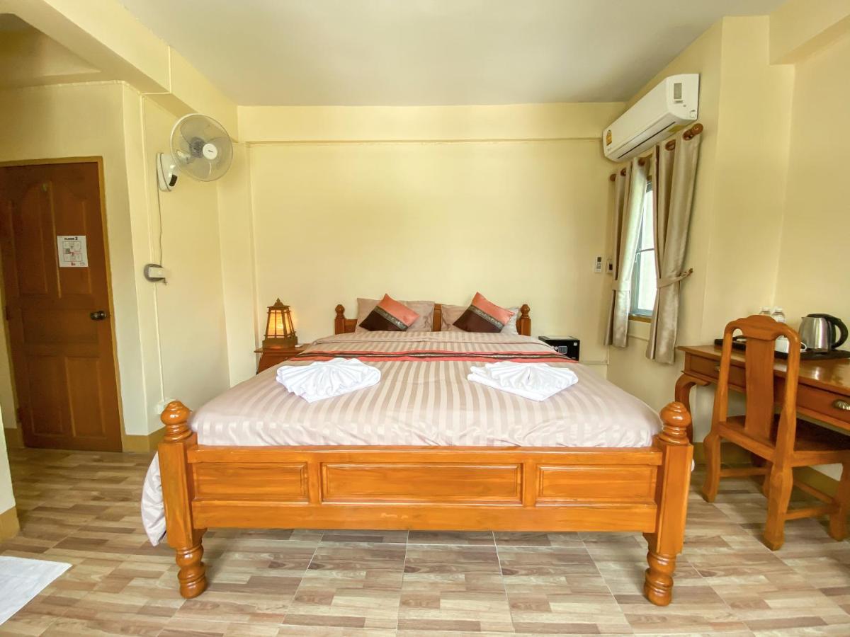 Kavil Guesthouse Чиангмай Екстериор снимка