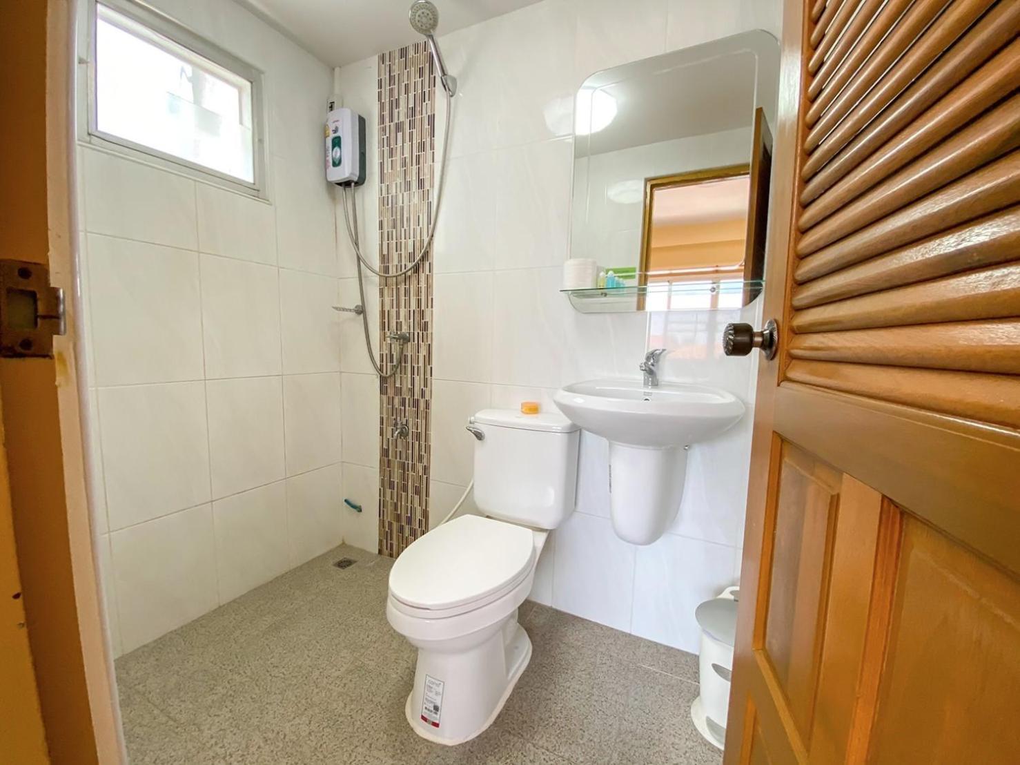 Kavil Guesthouse Чиангмай Екстериор снимка